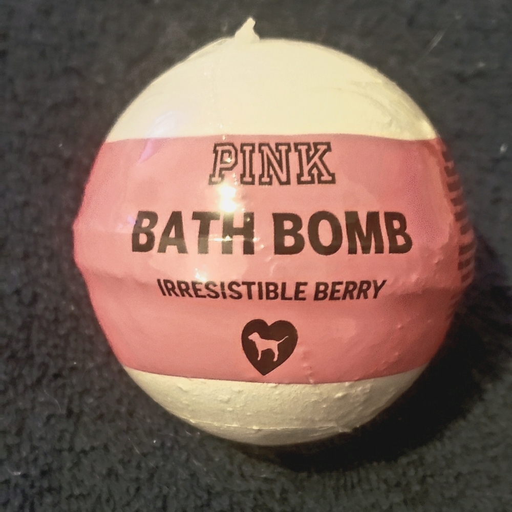 PINK Irresistible Berry Bath Bomb